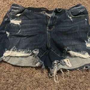 Judy blue shorts